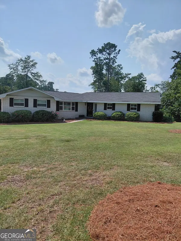 460 S College Street, Metter, GA 30439