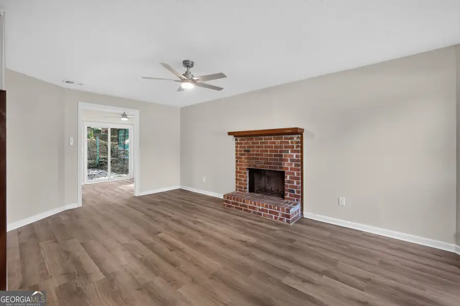 184 Timothy Lane Nw, Lilburn, GA 30047 - #3