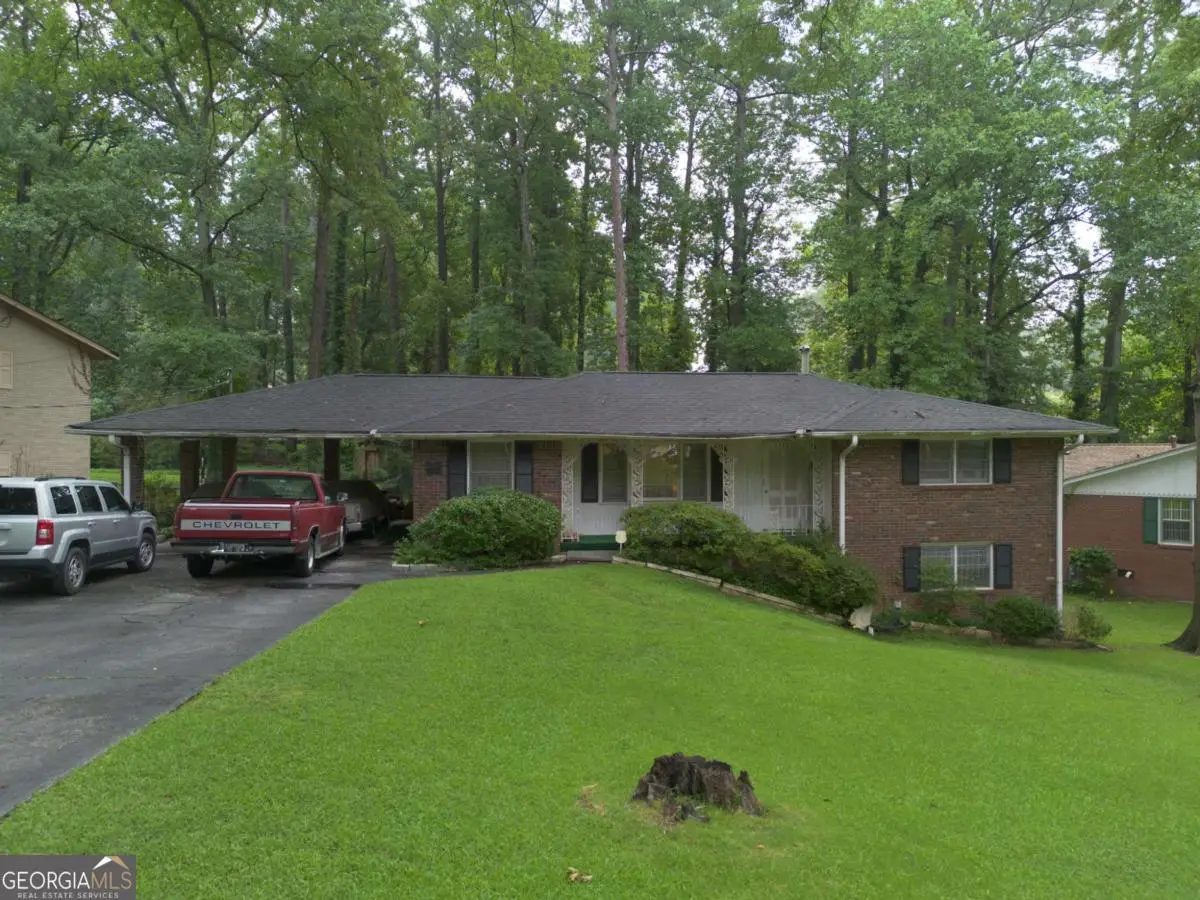 2738 Black Forest Trail Sw, Atlanta, GA 30331 - #1