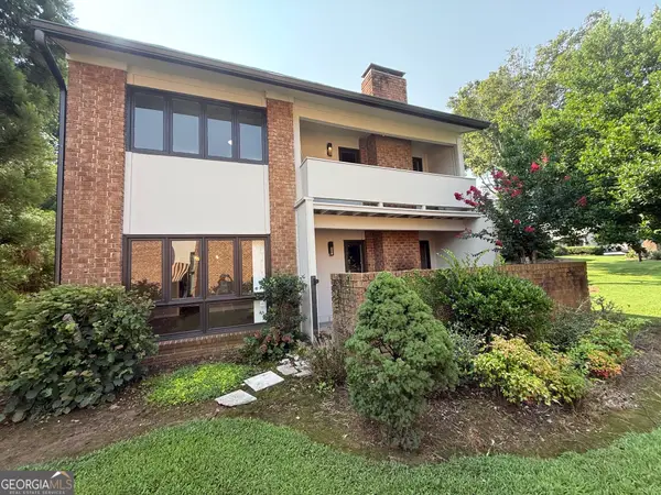 3240 Clairmont North Ne, Atlanta, GA 30329