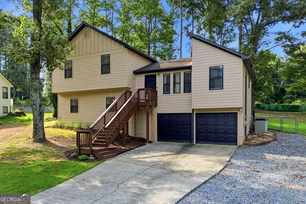 4032 Maxanne Drive Nw, Kennesaw, GA 30144