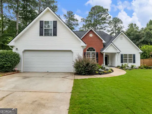 835 Winding Grove Lane, Loganville, GA 30052