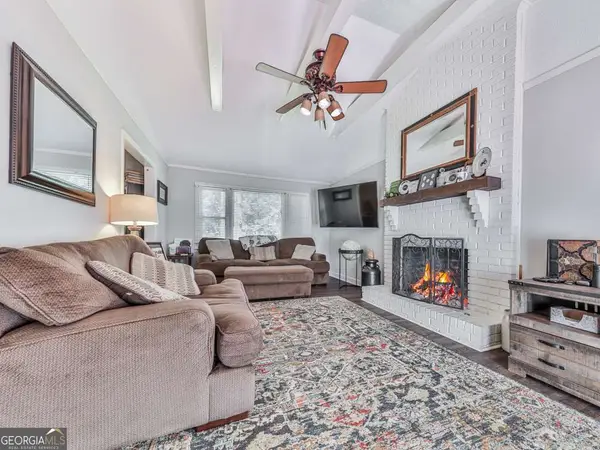 132 Little Brook Drive, Woodstock, GA 30188