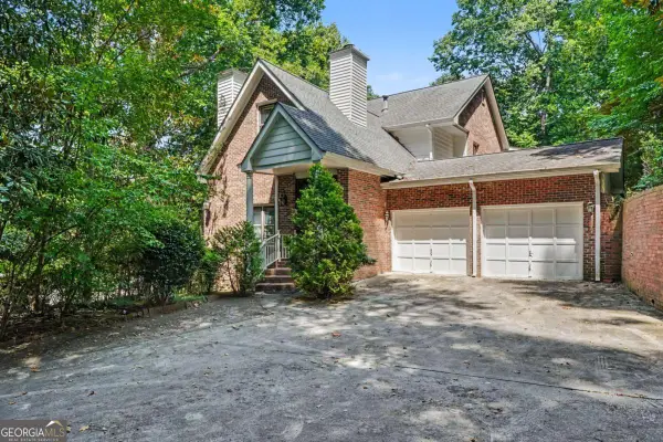 6415 River Chase Circle, Sandy Springs, GA 30328