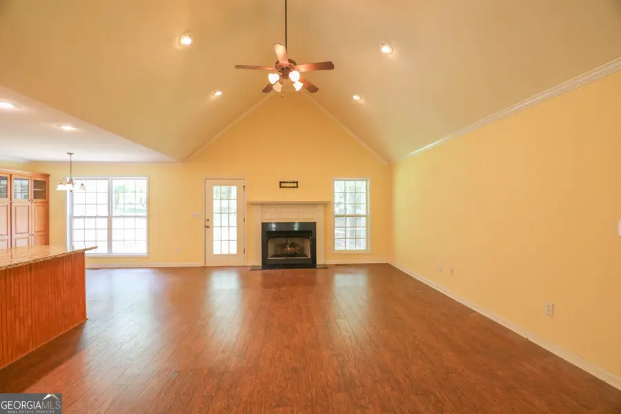 302 W Lakeview Drive Ne, Milledgeville, GA 31061 - #3