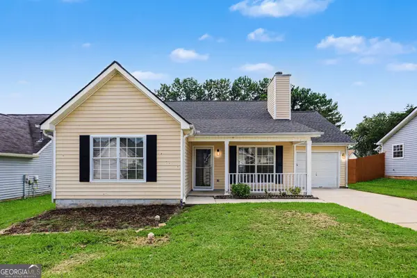 9009 Highland Pass, Fairburn, GA 30213