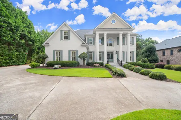 11035 Bradford Lane, Suwanee, GA 30024