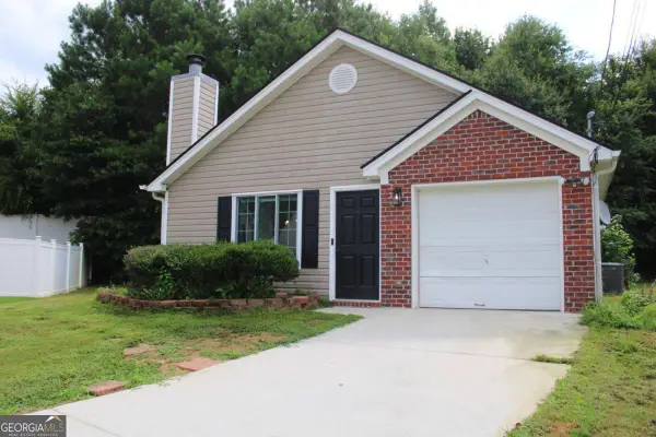 6831 Browns Mill Walk, Lithonia, GA 30038