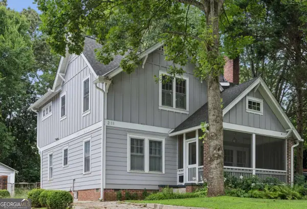 211 Greenwood Circle, Decatur, GA 30030