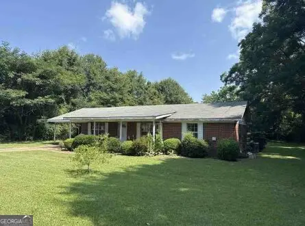 33 Bridges Street, Notasulga, AL 36866