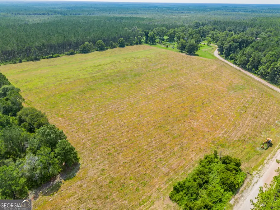 4690 Ammons Road, Waycross, GA 31503 - #3
