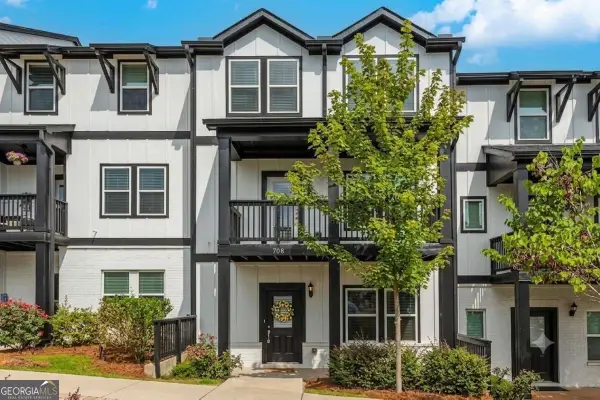 708 Mulberry Walk, Woodstock, GA 30188