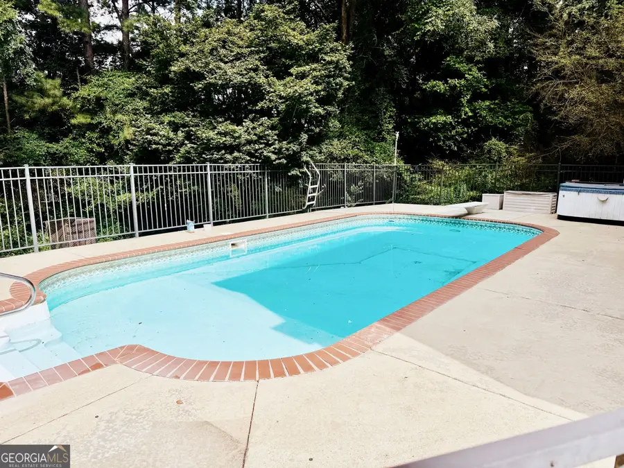 206 Sturbridge Drive, Lagrange, GA 30240 - #3