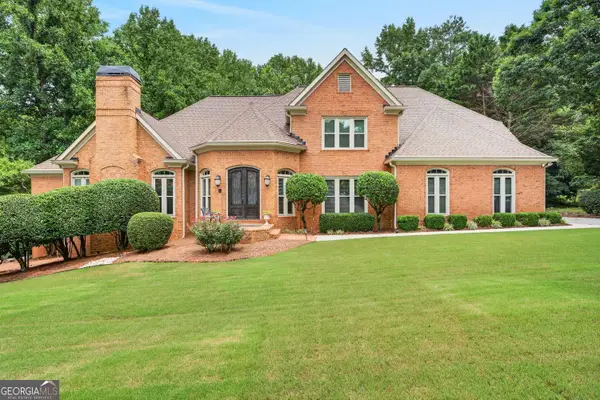 555 Twinflower Court, Roswell, GA 30075