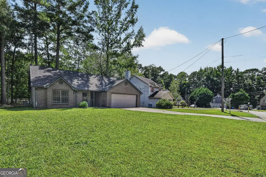 7185 Nunn Woods Way, Fairburn, GA 30213 - #3