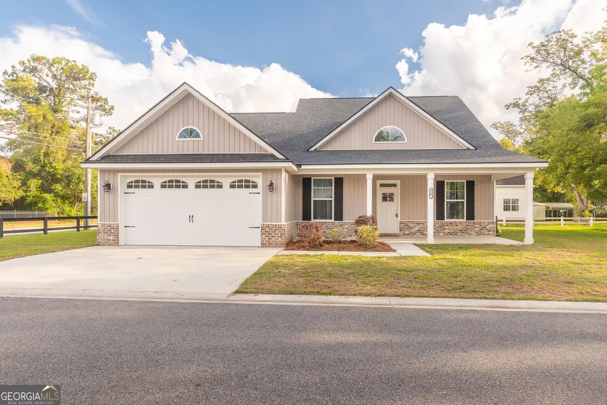 410 A N Caswell Street, Glennville, GA 30427 - #1