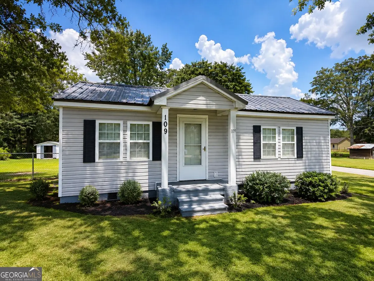 109 Dobbins Mill Rd, Griffin, GA 30223 - #1