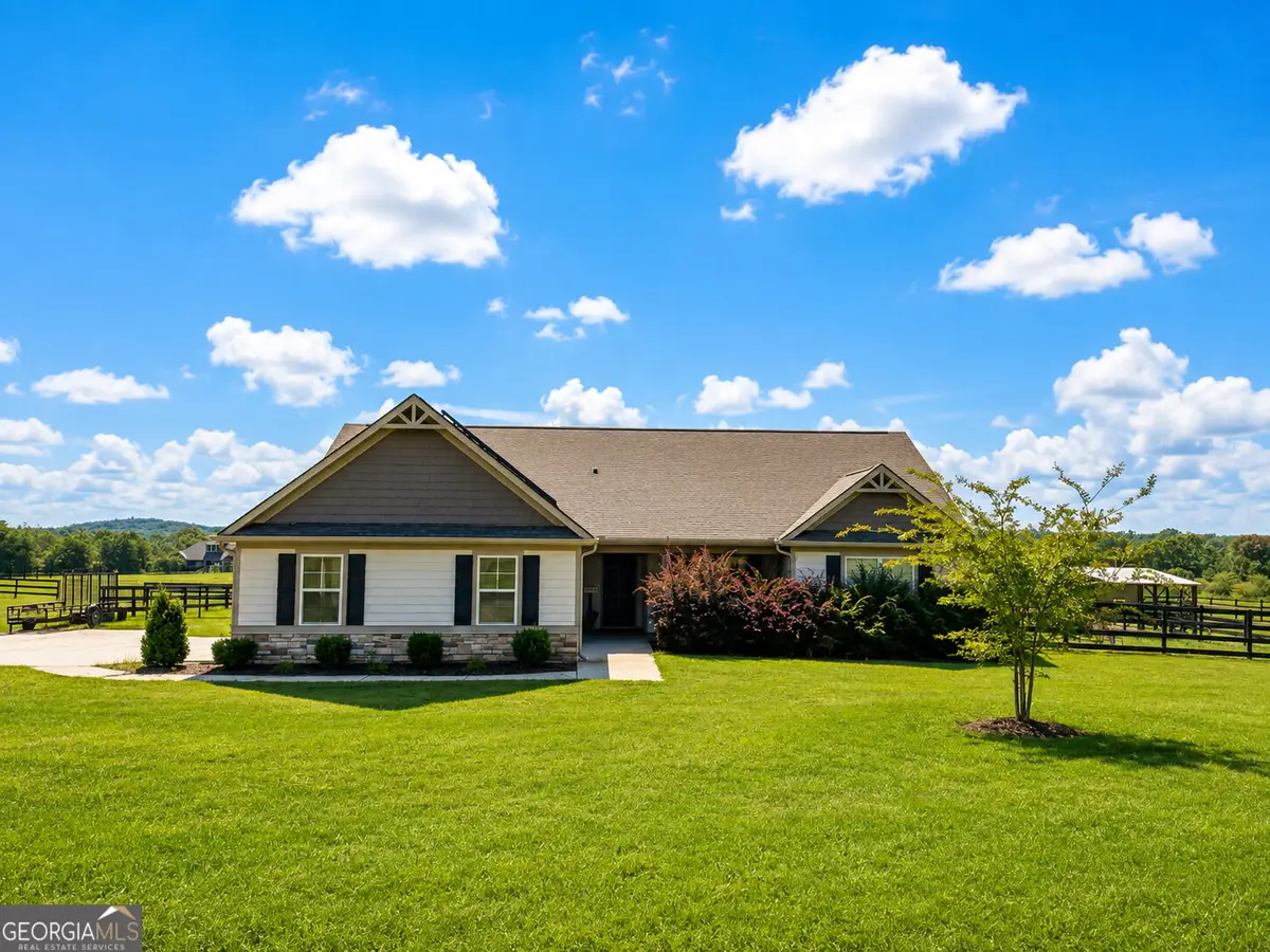 4404 Smokey Rd, Newnan, GA 30263 - #1
