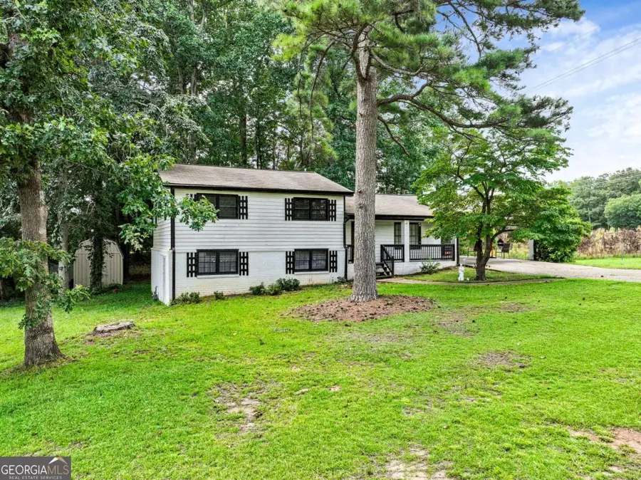 3918 Sherwood Drive, Douglasville, GA 30135 - #3