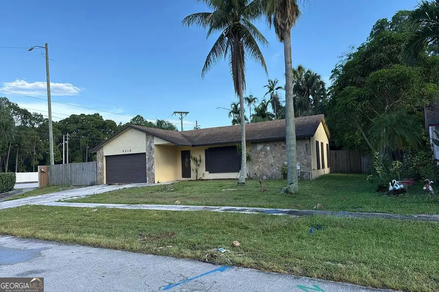 4512 Blue Pine Circle, Lake Worth, FL 33463 - #2