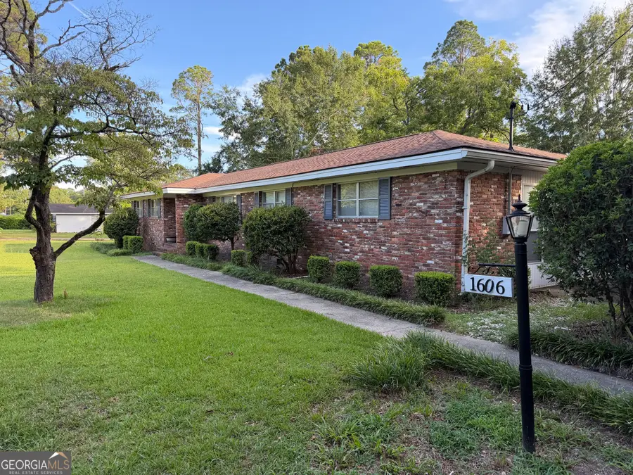 1606 Roberson Street, Dublin, GA 31021 - #3