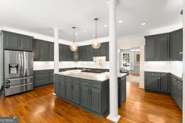 345 W Berwicke Common Ne, Sandy Springs, GA 30342