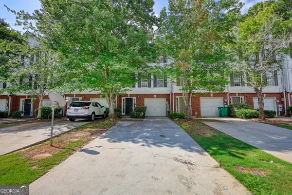 5687 Strathmoor Manor Circle, Lithonia, GA 30058