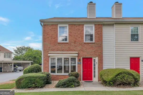 136 Old Ferry Way, Roswell, GA 30076