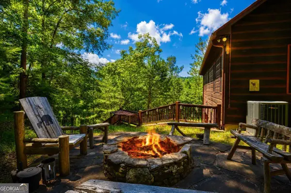 216 Dawn Lane, Ellijay, GA 30540