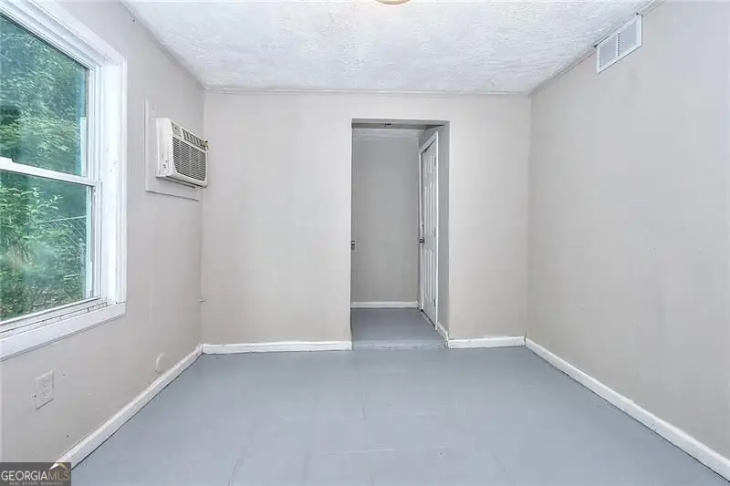 1080 Valley View Road Se, Atlanta, GA 30315 - #2