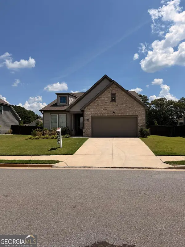 143 Grand Meadows Drive, Hoschton, GA 30548