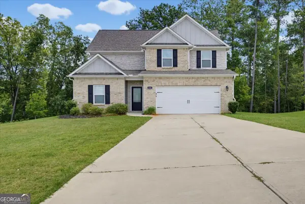 446 Samara Court, Fairburn, GA 30213