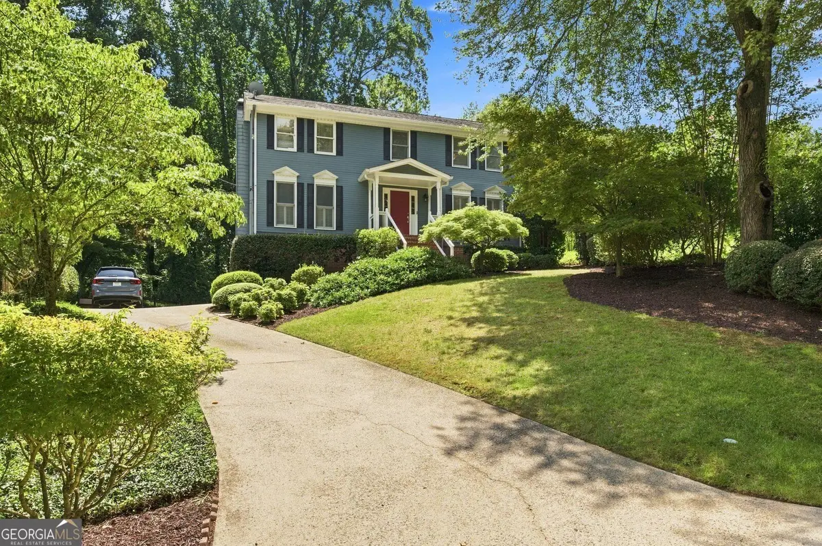 1365 Holly Bank Circle, Dunwoody, GA 30338 - #1