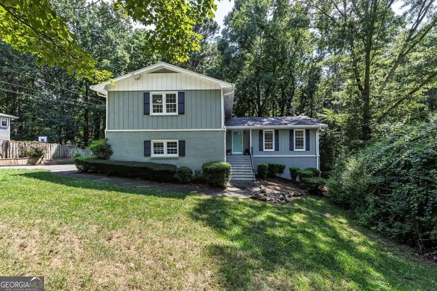 5824 Golden West Trail Sw, Lilburn, GA 30047 - #2