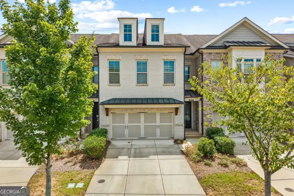 2028 Glenview Park Circle, Duluth, GA 30097