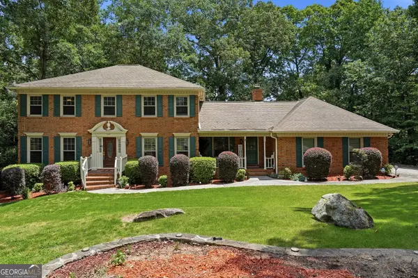 5027 Castlewood Drive Sw, Lilburn, GA 30047