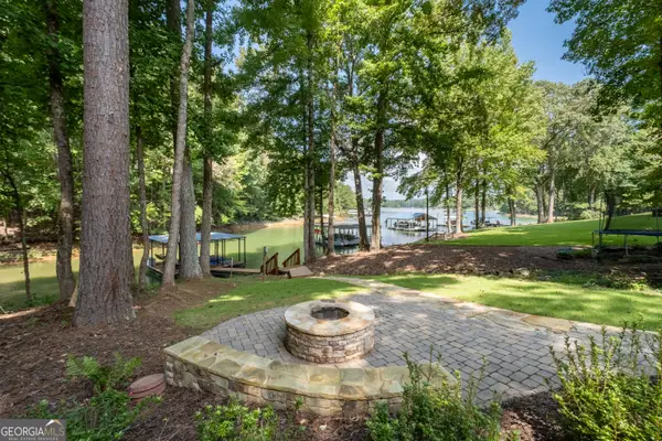 346 Indian Cove Drive, Dawsonville, GA 30534