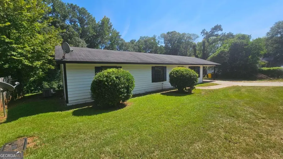 474 W Main Street, Forsyth, GA 31029 - #2