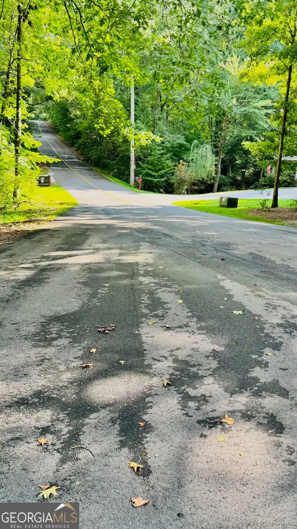 2521 N Carroll Court, Villa Rica, GA 30180