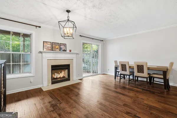 1402 N Crossing Drive Ne, Atlanta, GA 30329