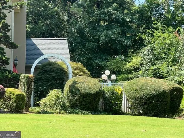 12080 Magnolia Crescent Drive, Roswell, GA 30075 - #3
