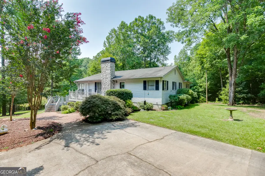 215 Heath Cove, Lavonia, GA 30553 - #2