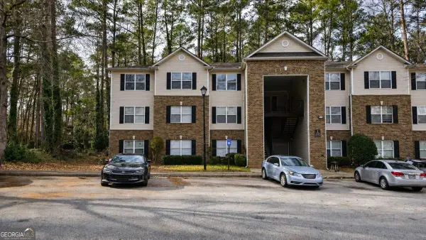 8301 Par Four Way, Lithonia, GA 30038