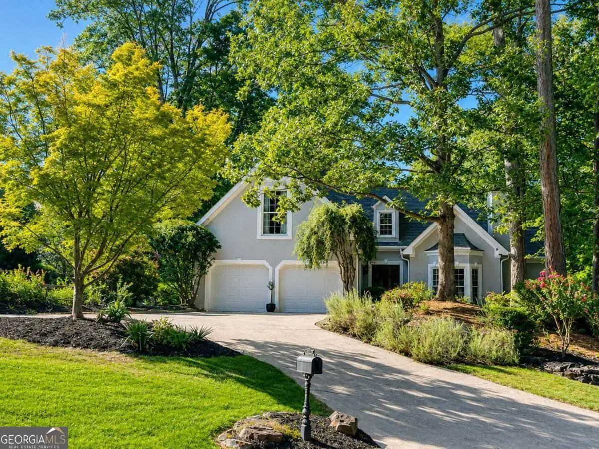 2040 Shallowford Park Manor, Roswell, GA 30075 - #1