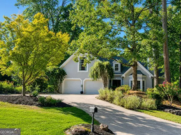 2040 Shallowford Park Manor, Roswell, GA 30075