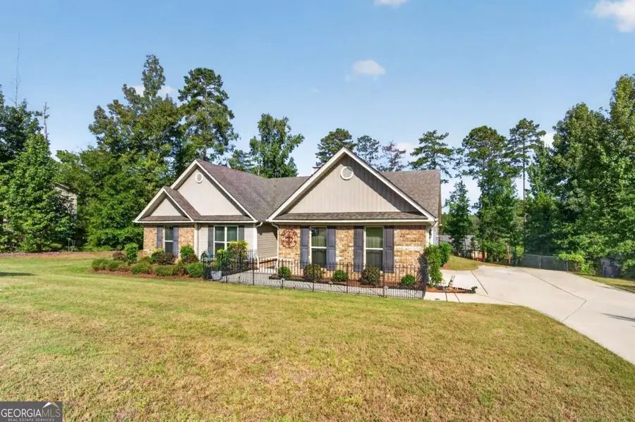 479 High Point Road Nw, Milledgeville, GA 31061 - #2