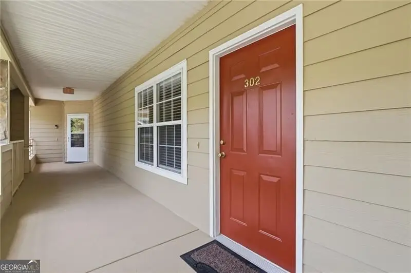 92 Gleneagle Court #302B, Clayton, GA 30525 - #2