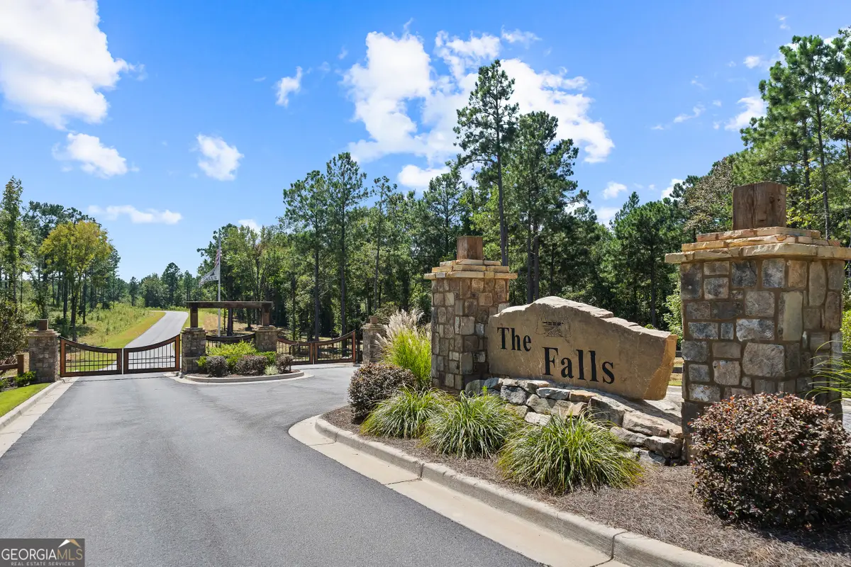 300 Wind Rock Rdg, Milledgeville, GA 31061 - #1