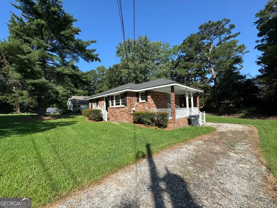 246 Bruce Street, Loganville, GA 30052 - #3