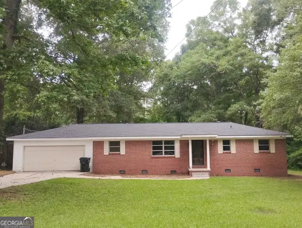 327 W Bonnell Street, Oxford, GA 30054